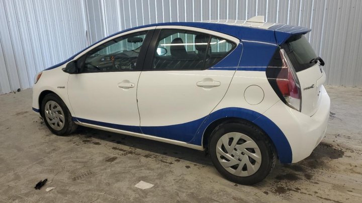 Toyota PRIUS C  2016