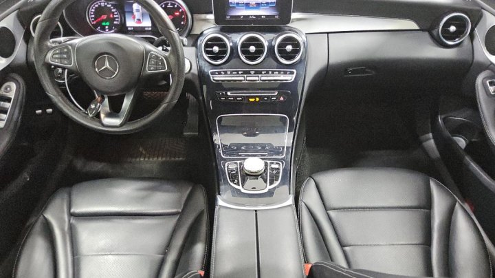 Mercedes-Benz C  2018
