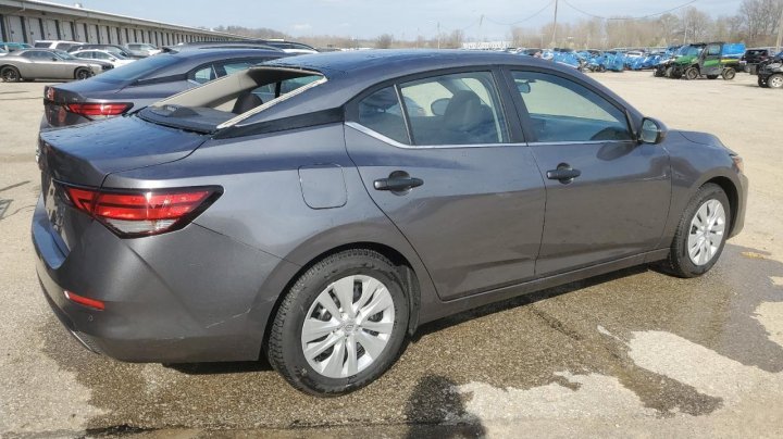 Nissan Sentra  2025