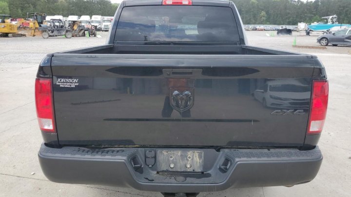 RAM 1500 CLASSIC  2021