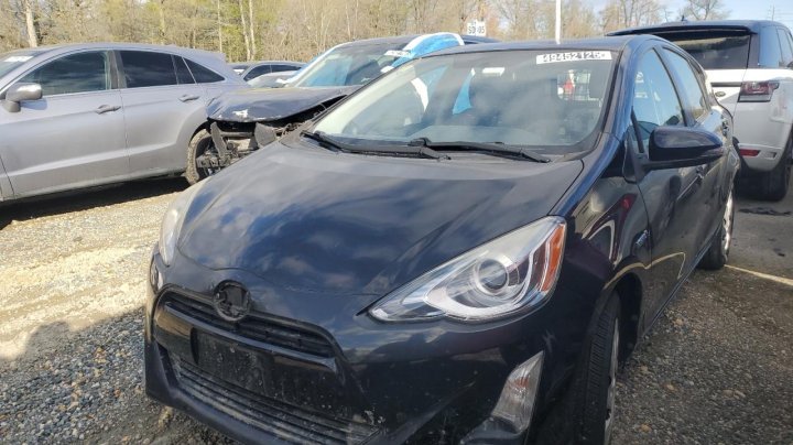 Toyota PRIUS C  2016