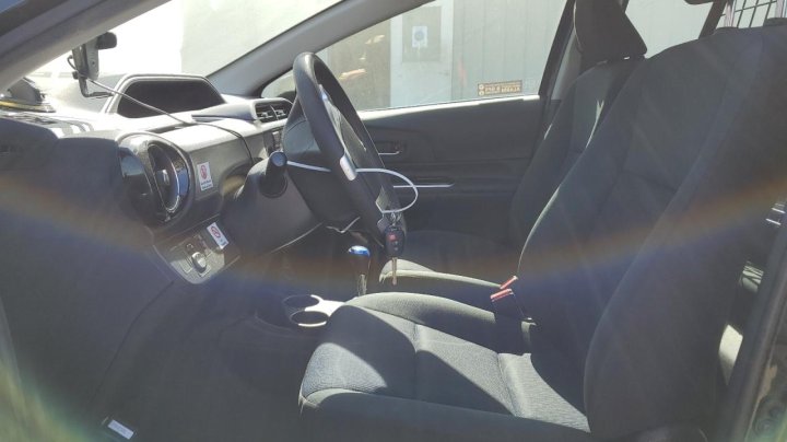 Toyota PRIUS C  2016