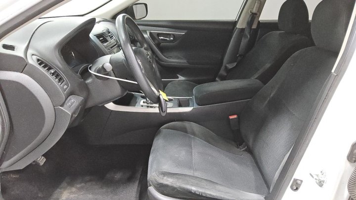 Nissan Altima  2015