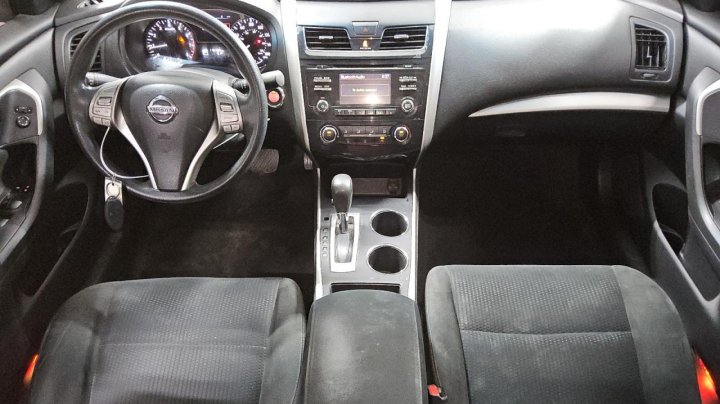 Nissan Altima  2015