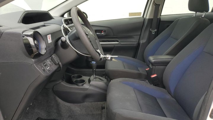 Toyota PRIUS C  2018