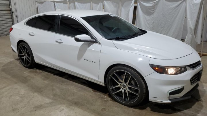 Chevrolet Malibu  2016