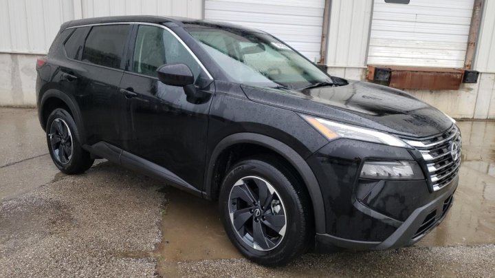Nissan ROGUE  2025