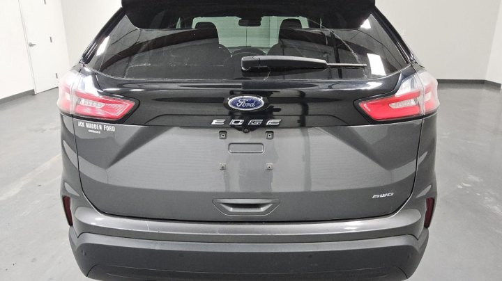 Ford EDGE  2021
