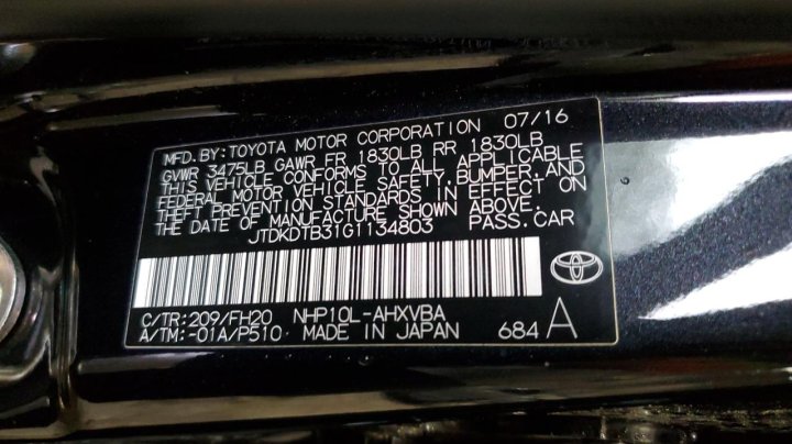 Toyota PRIUS C  2016