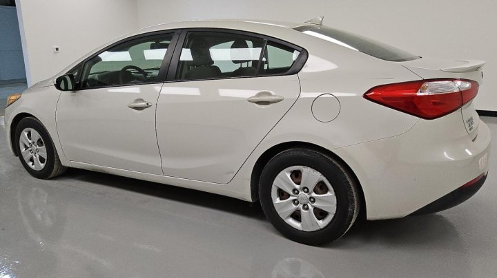 KIA FORTE LX 2015