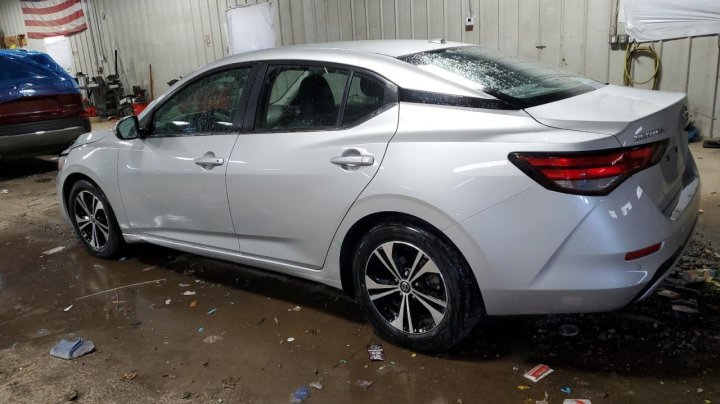 Nissan Sentra SV 2022