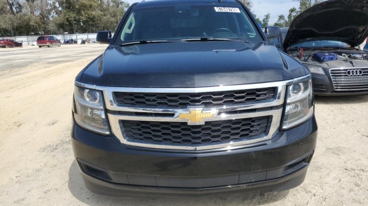 Chevrolet Suburban C1500 LT 2015