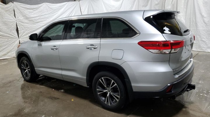 Toyota Highlander LE 2018