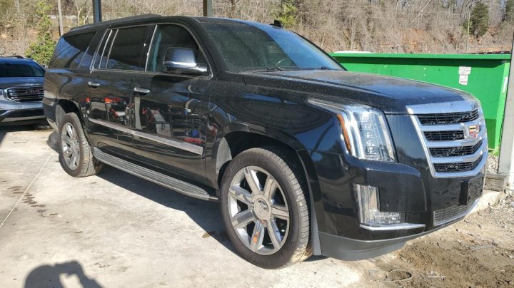 Cadillac Escalade ESV LUXURY 2019