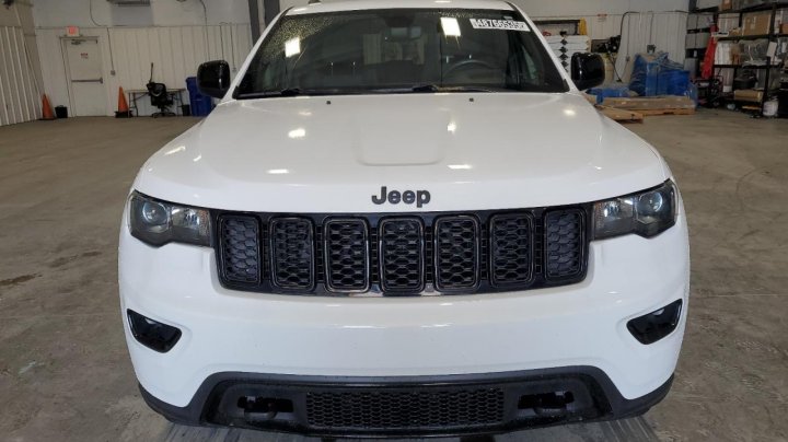 JEEP Grand Cherokee LAREDO 2019