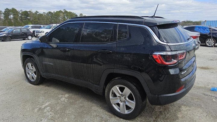 JEEP COMPASS LATITUDE 2022