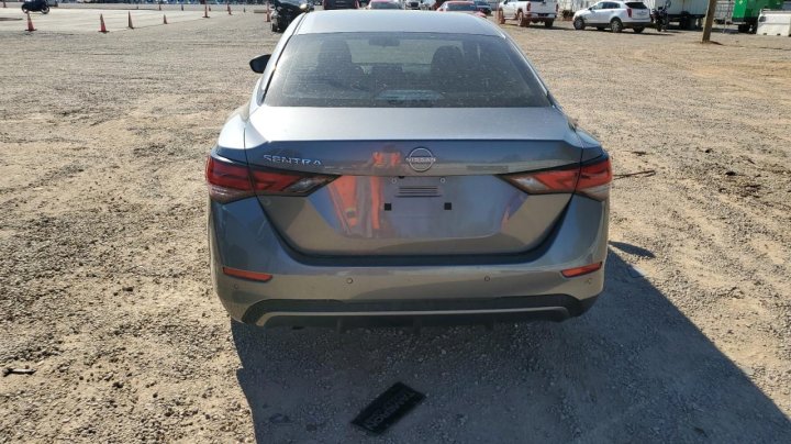 Nissan Sentra S 2024