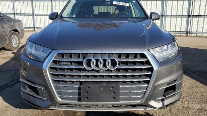 Audi Q7  2019