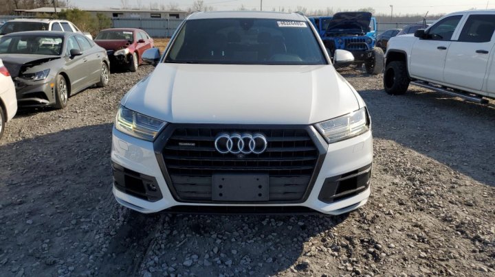 Audi Q7  2018