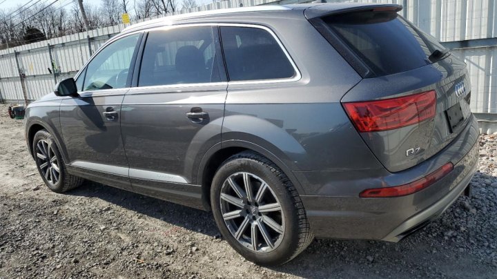 Audi Q7  2018