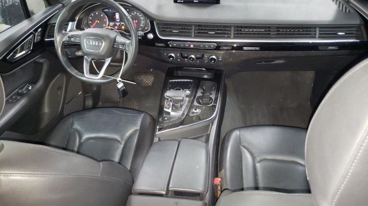 Audi Q7  2018