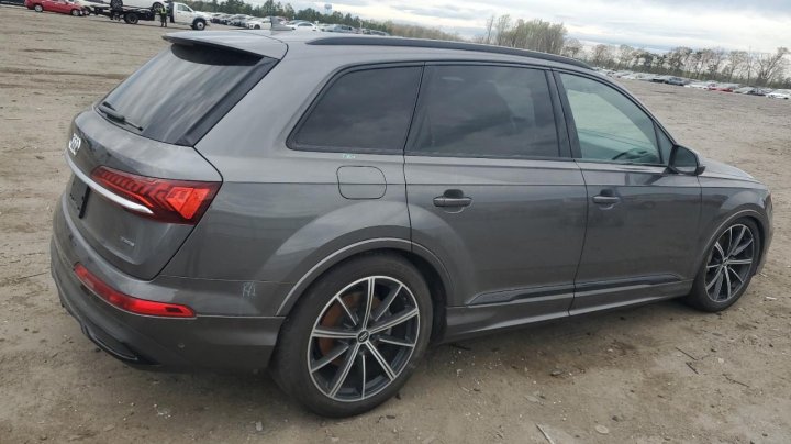 Audi Q7  2020
