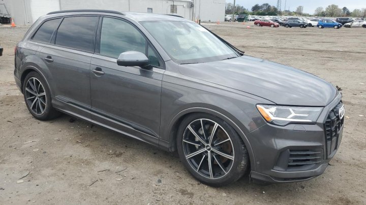 Audi Q7  2020