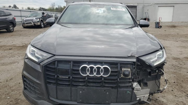 Audi Q7  2020
