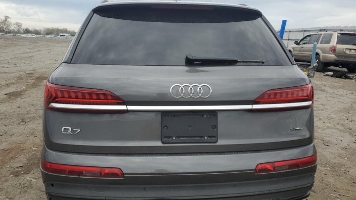 Audi Q7  2020