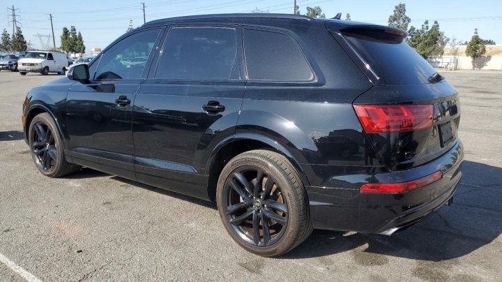 Audi Q7  2017