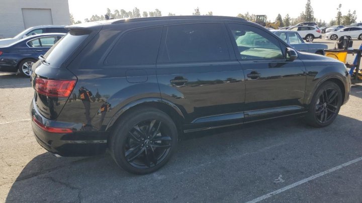 Audi Q7  2017