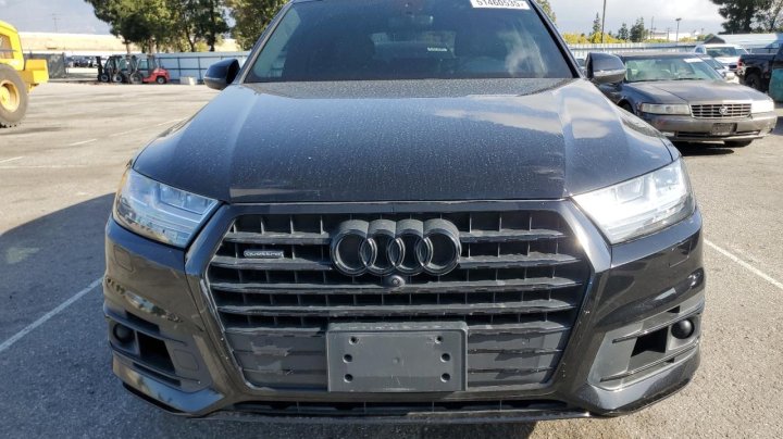 Audi Q7  2017