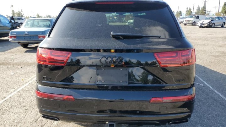 Audi Q7  2017