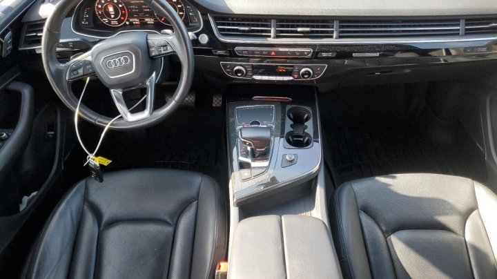 Audi Q7  2017