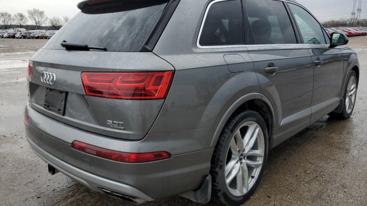 Audi Q7  2017