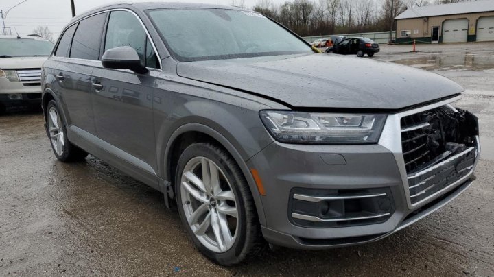 Audi Q7  2017