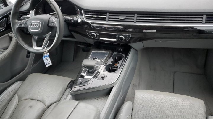Audi Q7  2017