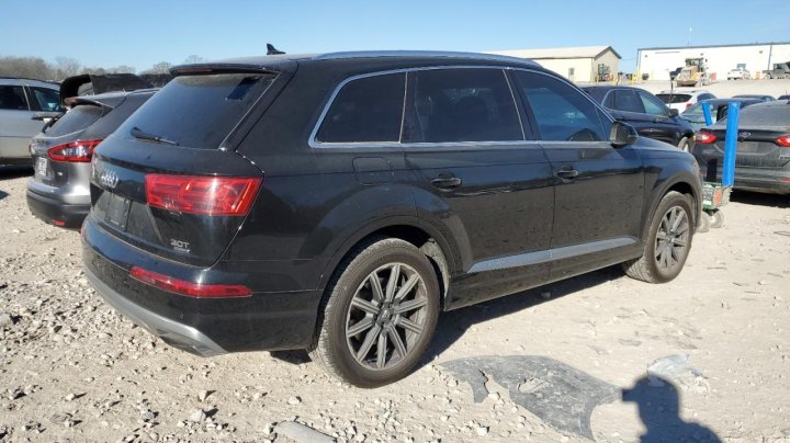 Audi Q7  2017
