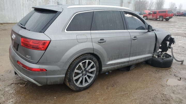 Audi Q7  2017