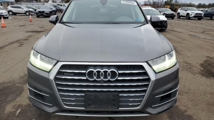 Audi Q7  2019