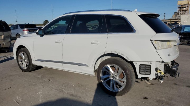 Audi Q7 PREMIUM 2023