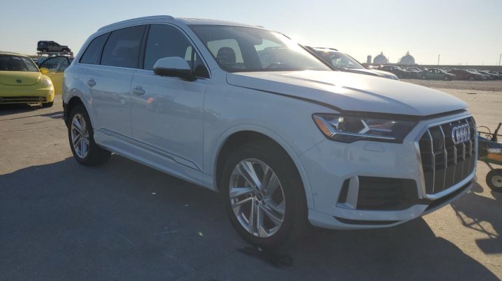Audi Q7 PREMIUM 2023