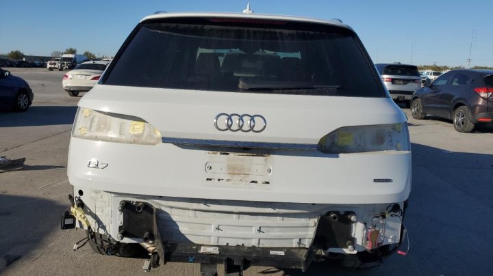 Audi Q7 PREMIUM 2023