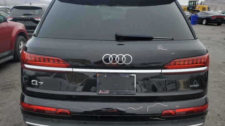 Audi Q7 PREMIUM 2021