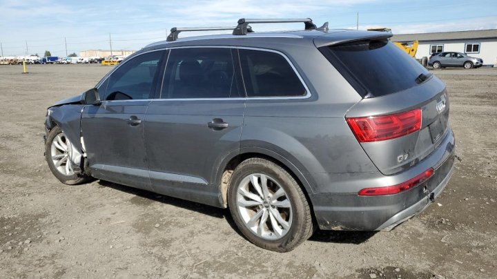 Audi Q7  2017