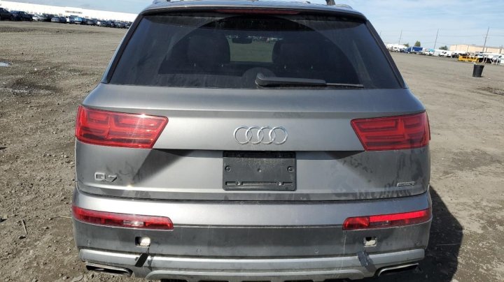 Audi Q7  2017
