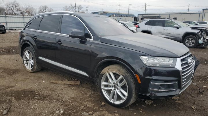 Audi Q7  2017