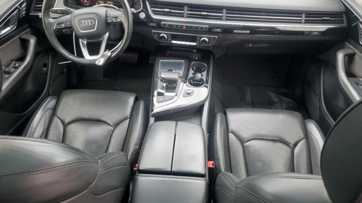 Audi Q7  2017