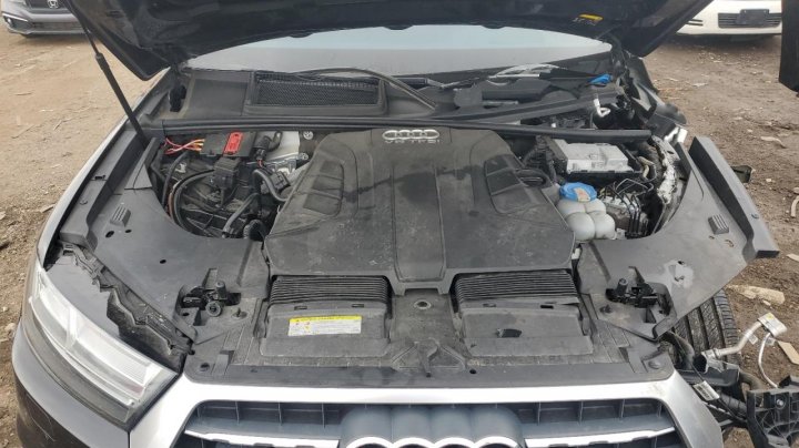 Audi Q7  2017