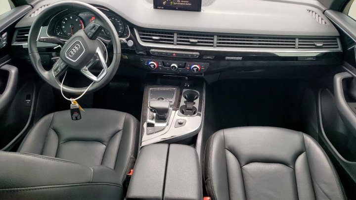 Audi Q7  2019